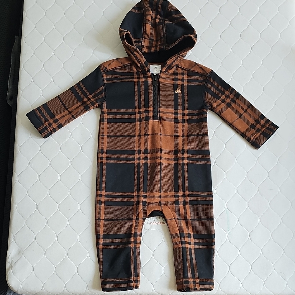 GAP Black and Brown Plaid Kids Footie